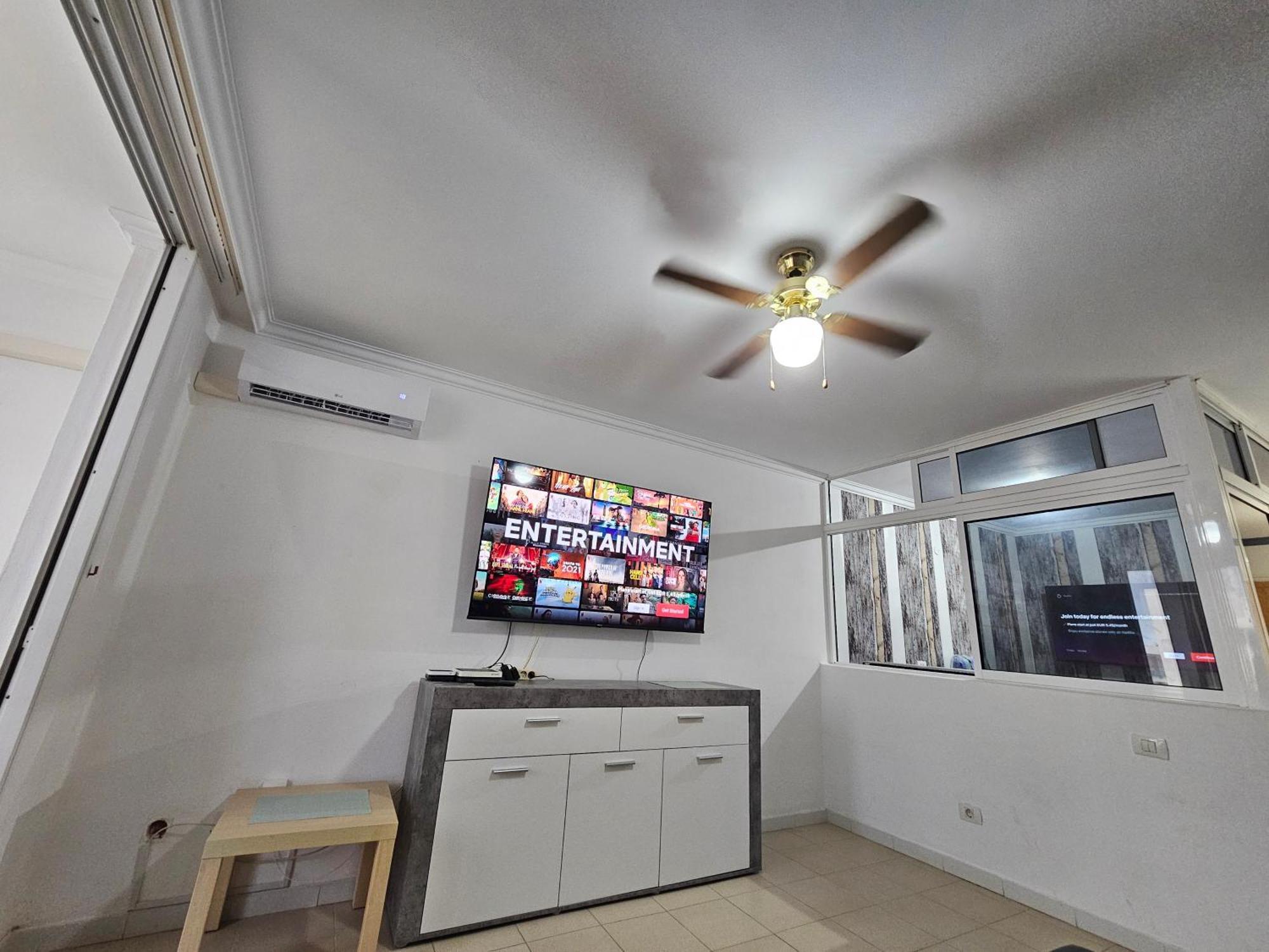 Cozy Studio, Aircon And 3 Pools Σαν Μιγκέλ ντε Αμπόνα Εξωτερικό φωτογραφία