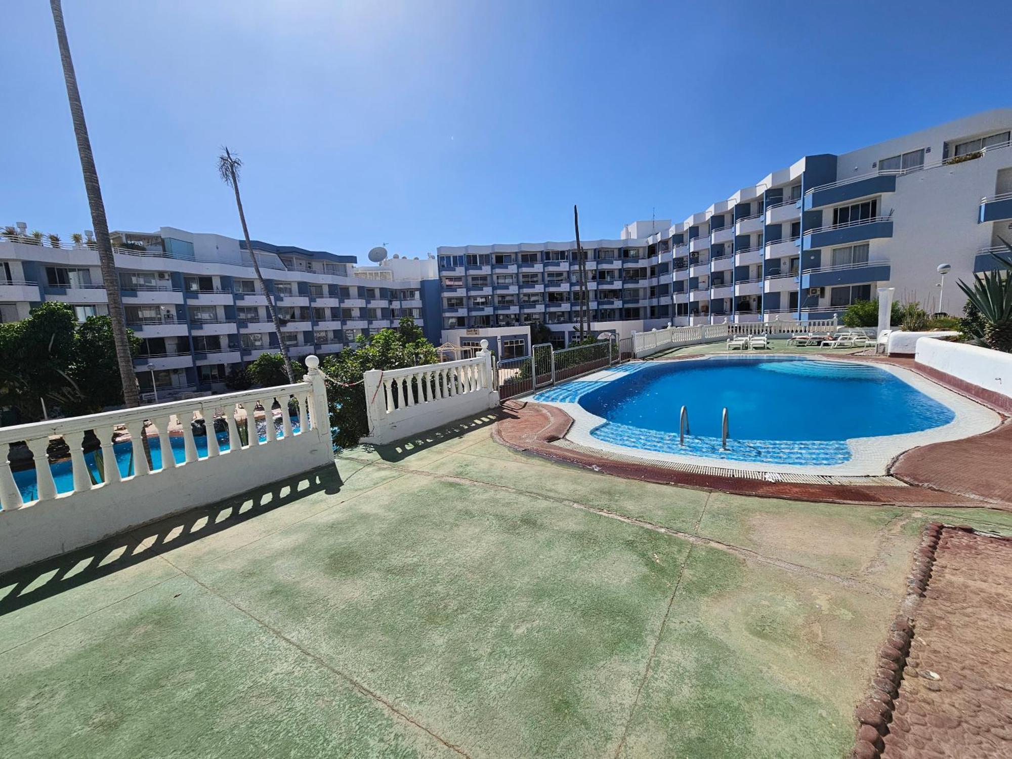 Cozy Studio, Aircon And 3 Pools Σαν Μιγκέλ ντε Αμπόνα Εξωτερικό φωτογραφία